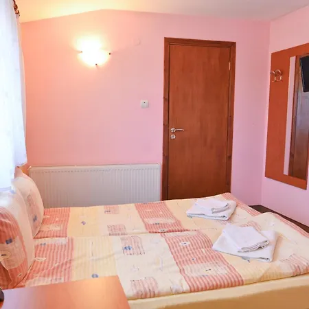 Guest house кирицова къща